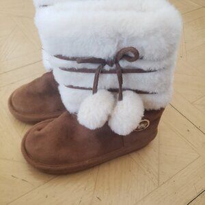 Michael Kors Small child boots Brown with Fur Size 6